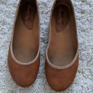 American eagle by Payless brown flats